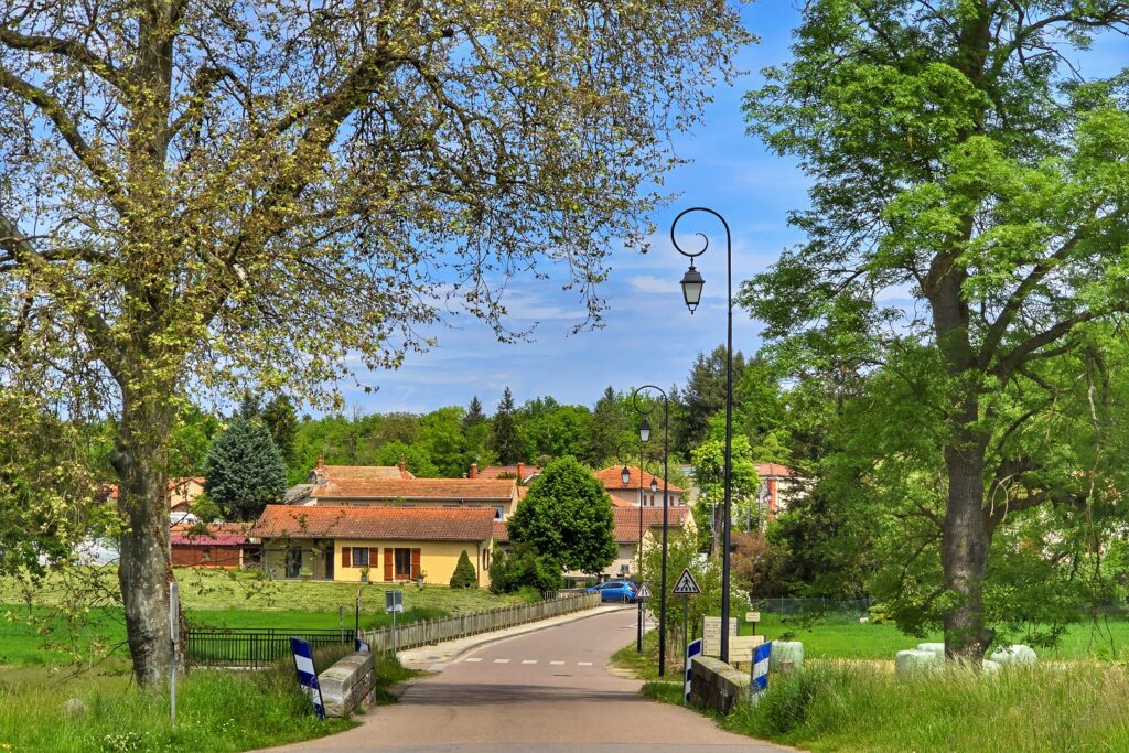 Arriving at the Pommiers en Forez village